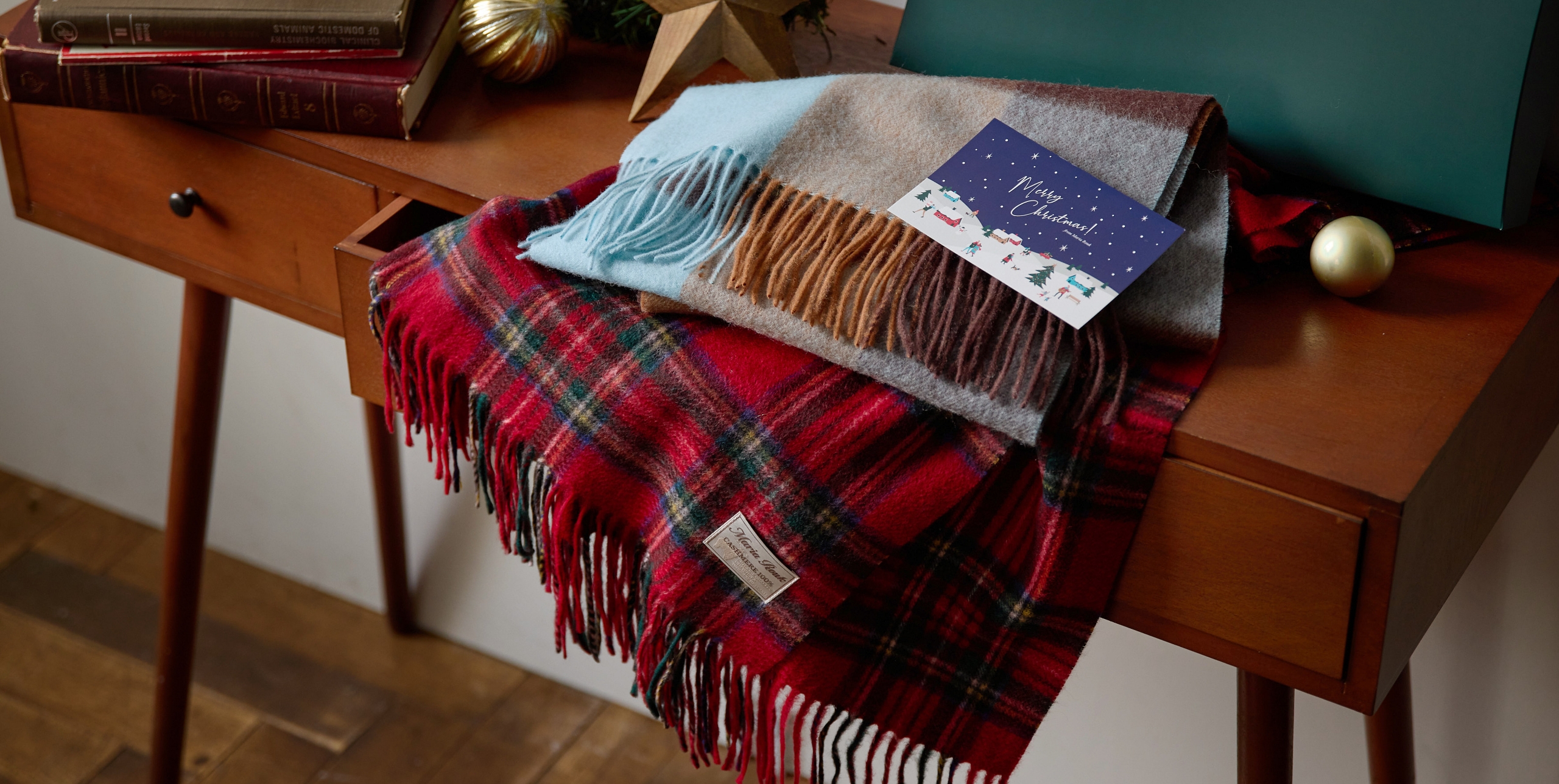 40年の歴史のあるメーカーがお届けするオリジナルブランドのマフラー・ストール