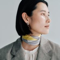 幾何柄スカーフ