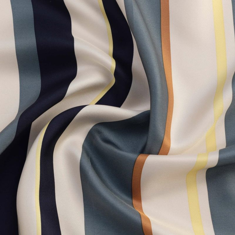  ランダムストライプスカーフ＜ネイビー＞　シルク100%　日本製