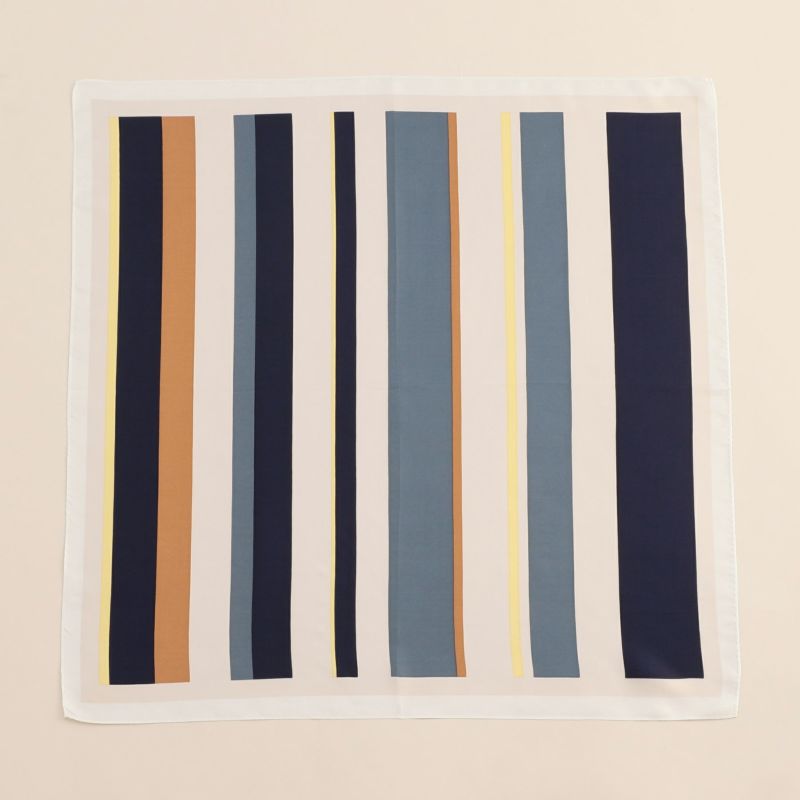  ランダムストライプスカーフ＜ネイビー＞　シルク100%　日本製