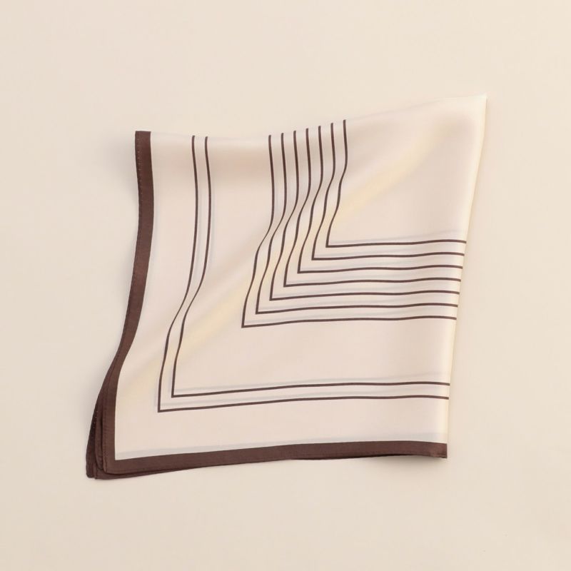 幾何柄4ブロックスカーフ＜ベージュ＞　シルク100%　日本製