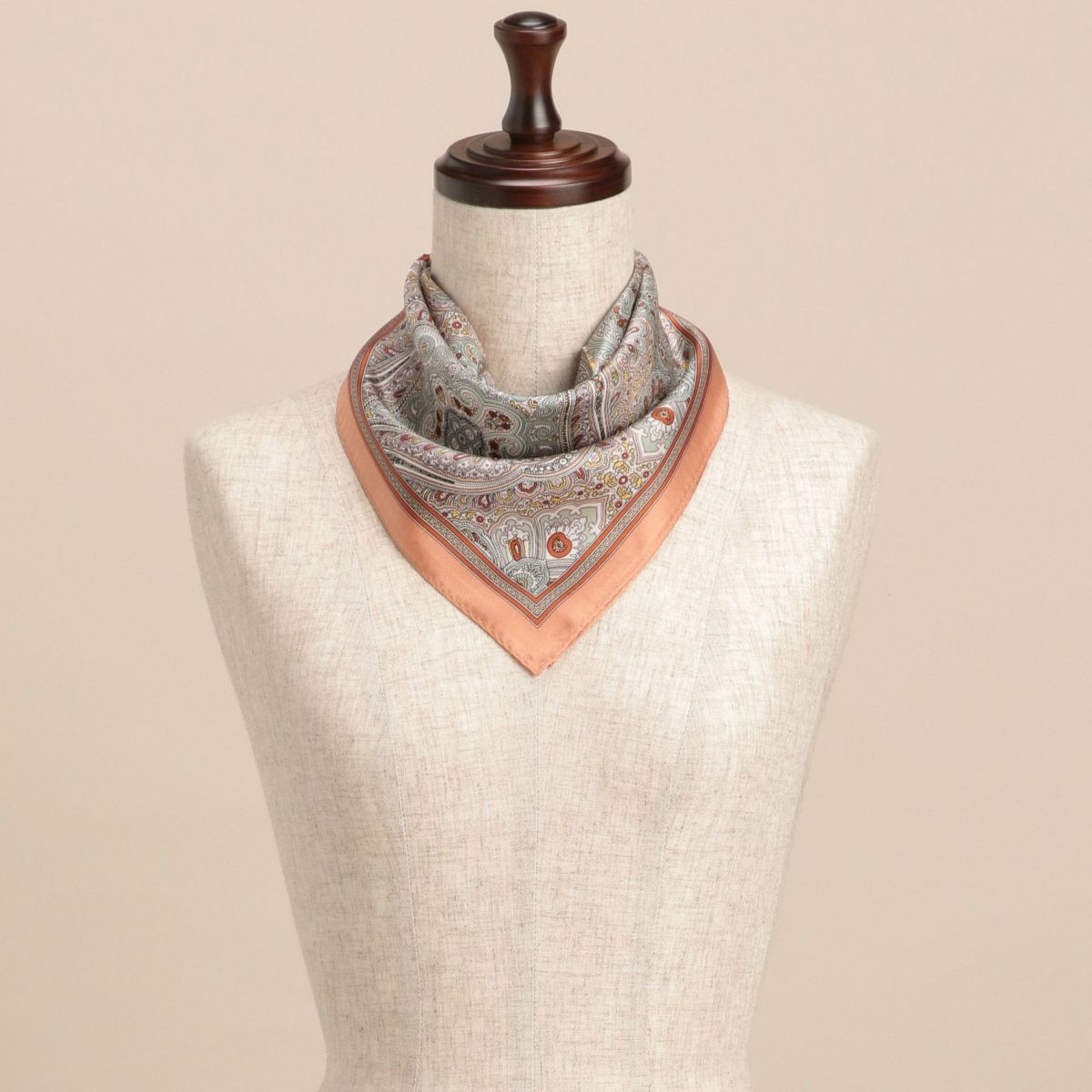 ペイズリースカーフ＜オレンジ＞　シルク100%　日本製