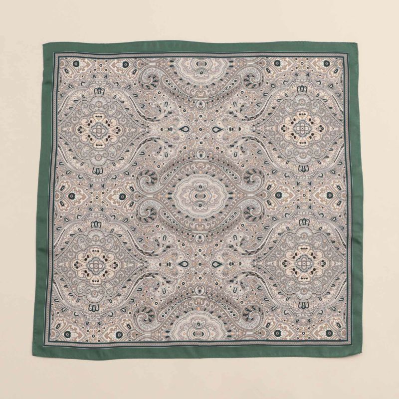 ペイズリースカーフ＜グリーン＞　シルク100%　日本製