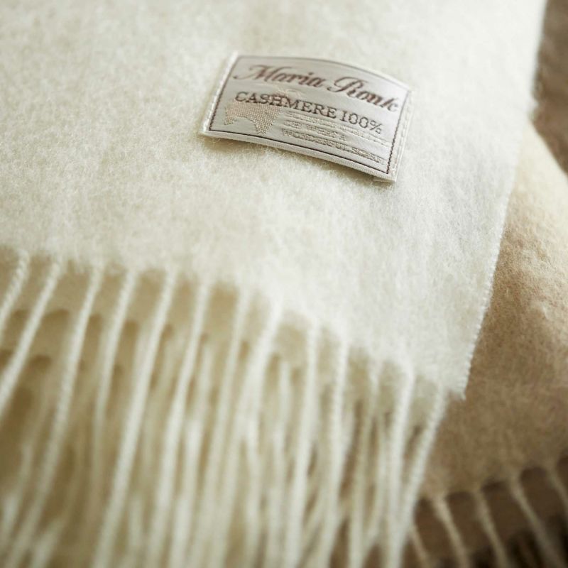 無染色】カシミヤ100%大判無地ストール＜ホワイト＞ | Maria Rouk
