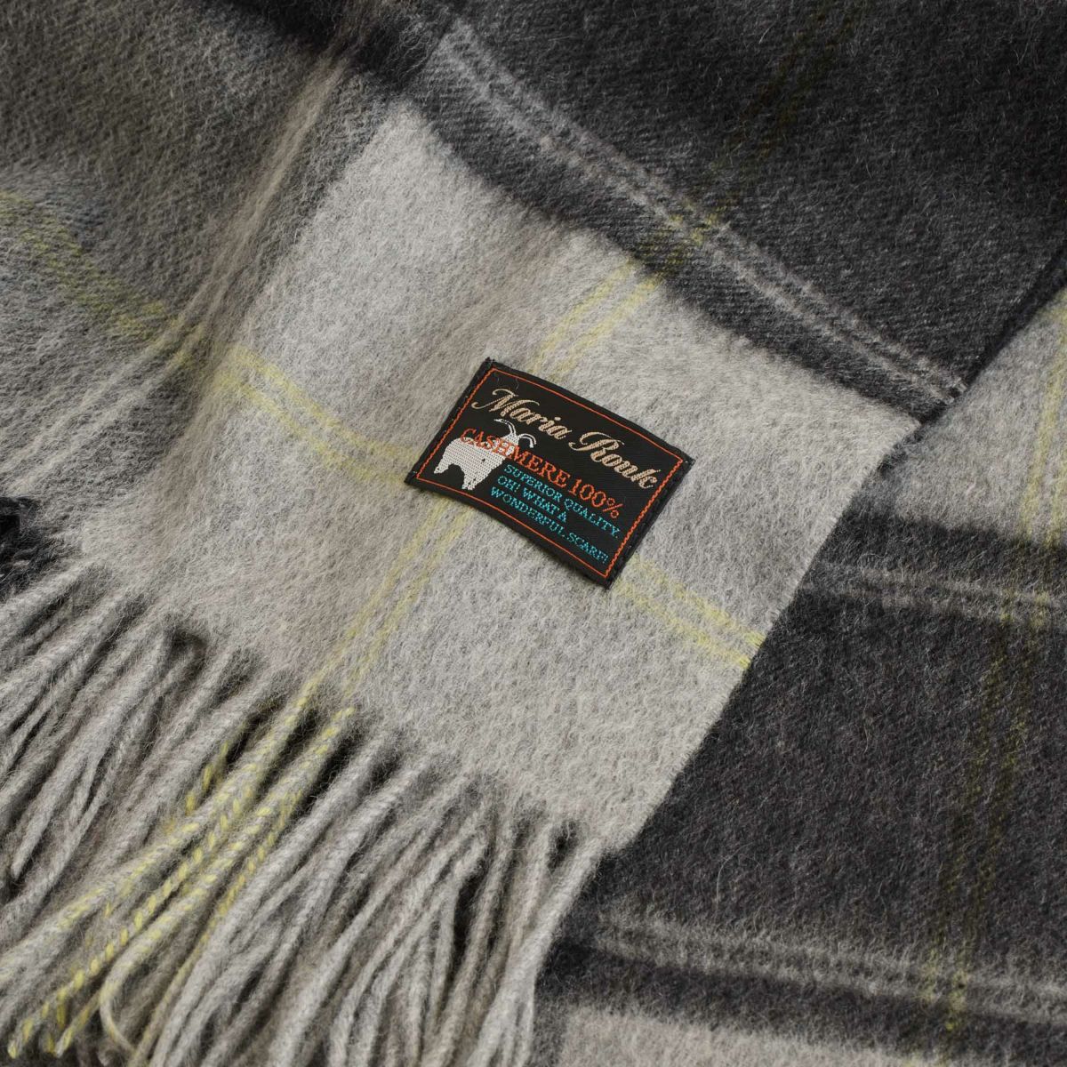 カシミヤ100%大判チェックストール＜グレー＞