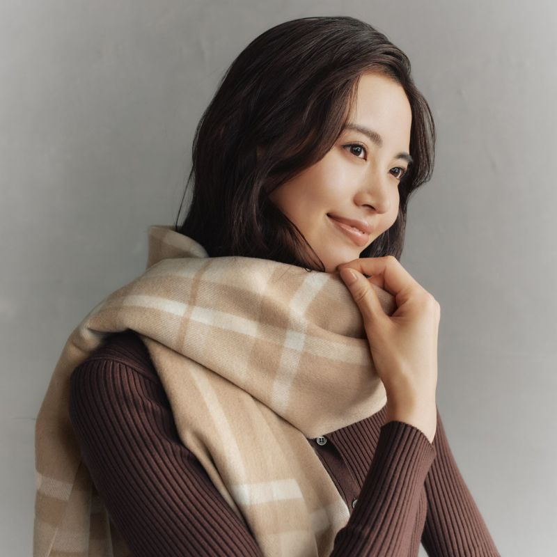 ウール100%大判トーントーンチェックストール＜ベージュ＞ | Maria