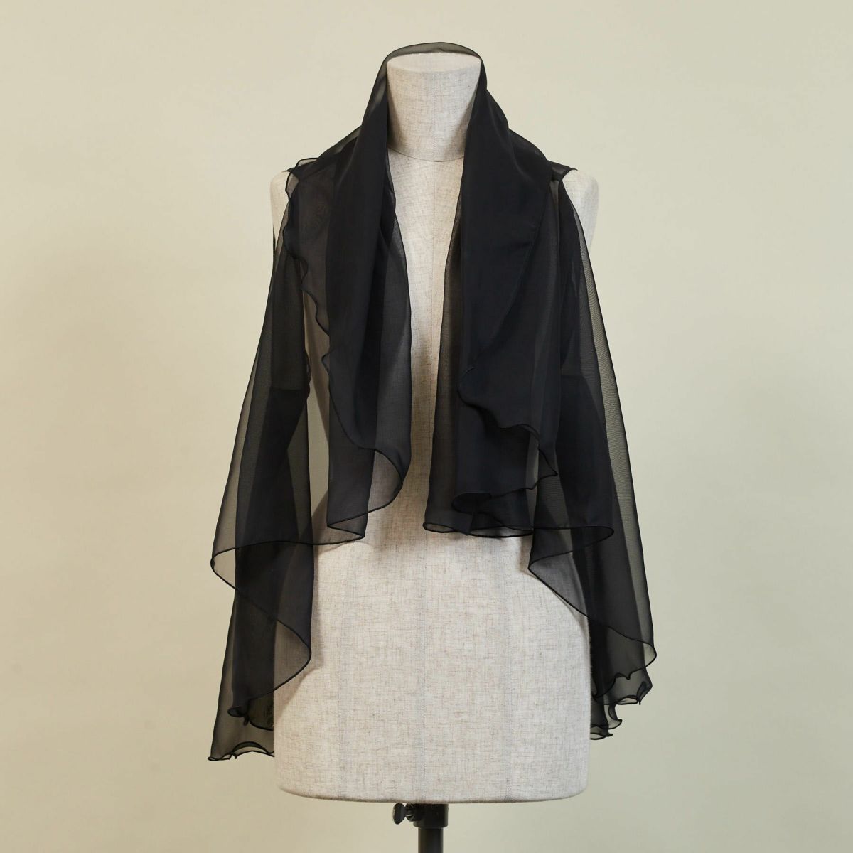 日本製　シフォンケープのブラック