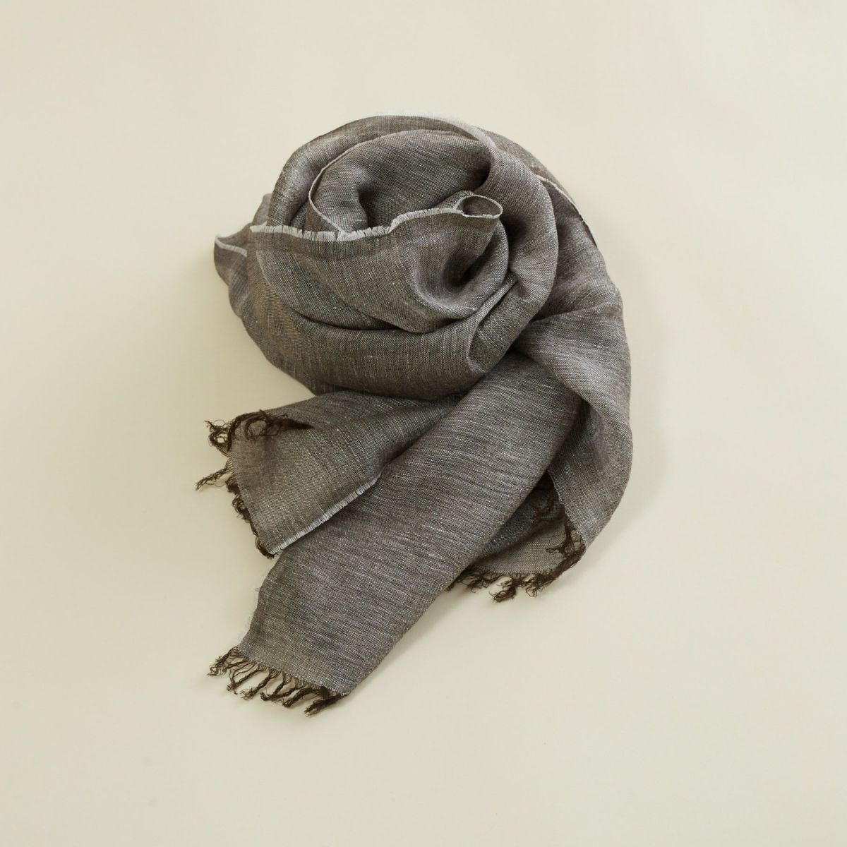 イタリア製　大判リネンコットンストールのブラウン
