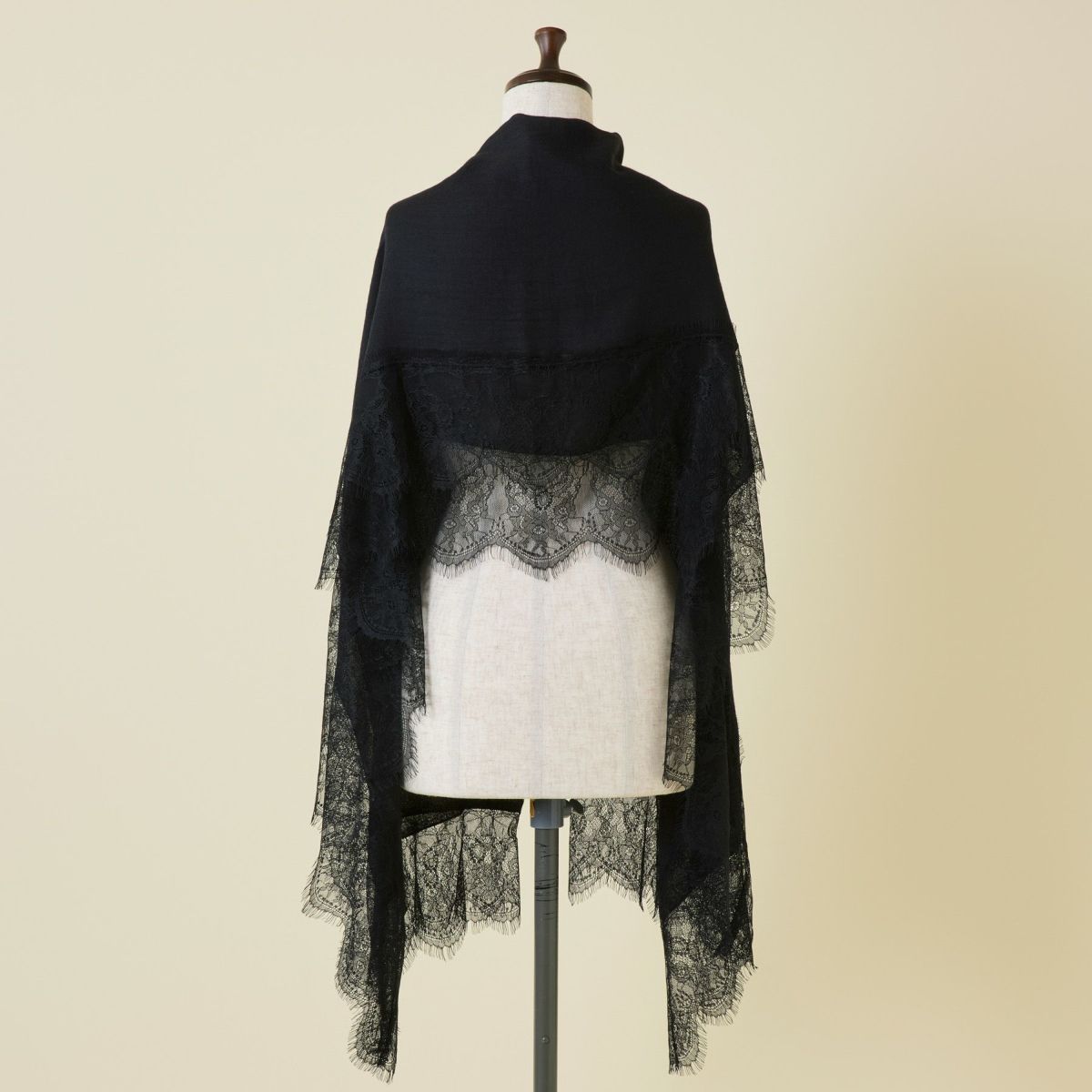  レースストール