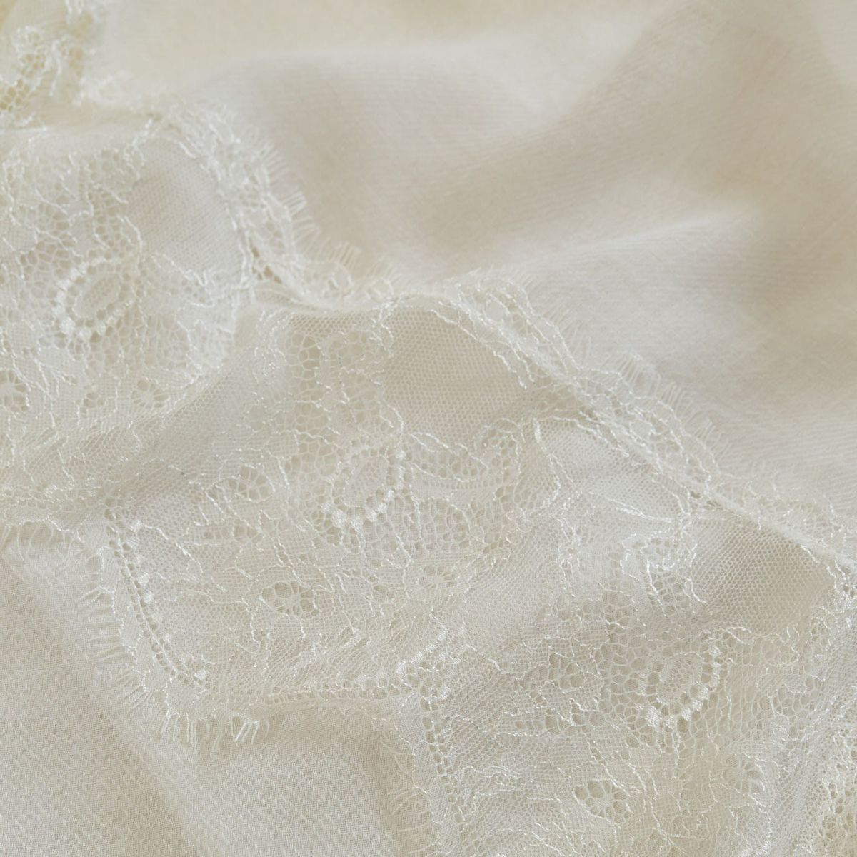  レースストール