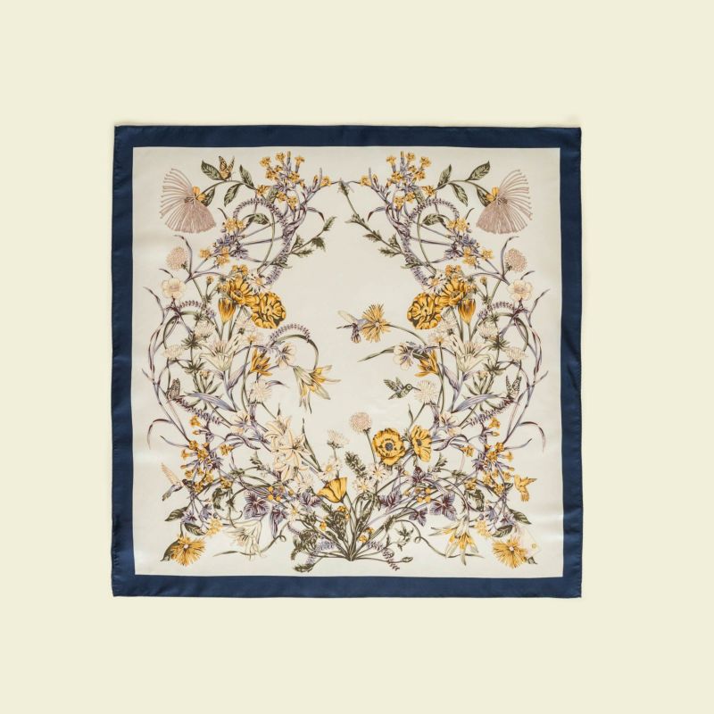  ボタニカルスカーフ＜ネイビー＞　シルク100%　日本製