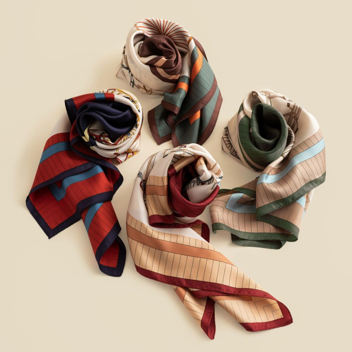 シルク100％　自転車柄スカーフ