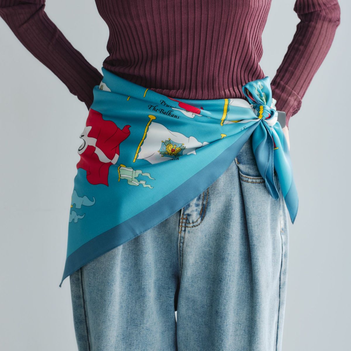 旗柄スカーフ＜グリーン＞　シルク100%　日本製