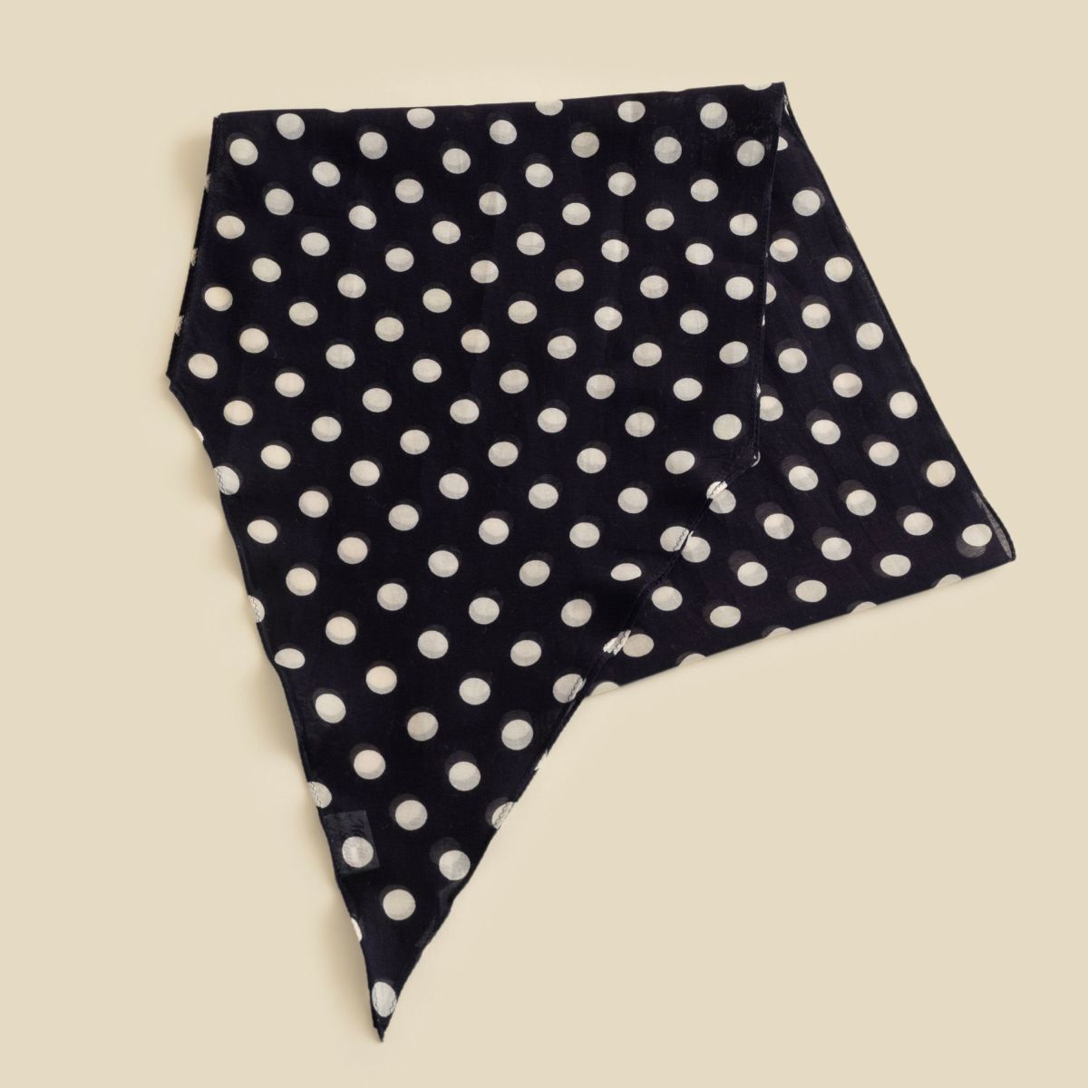 ドット剣先コットンリネンスカーフ＜ネイビー＞