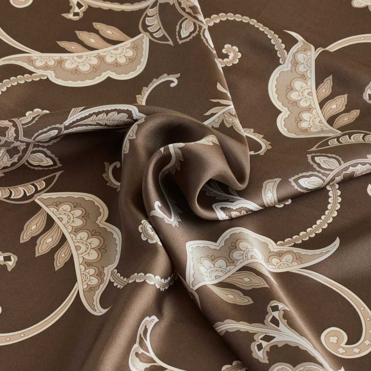 ペルシャ柄スカーフ＜ブラウン＞　シルク100%　日本製