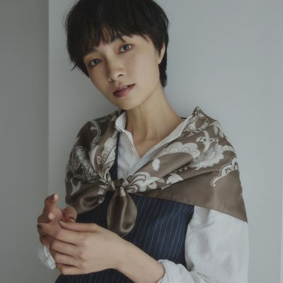 ペルシャ柄スカーフ＜ブラウン＞　シルク100%　日本製