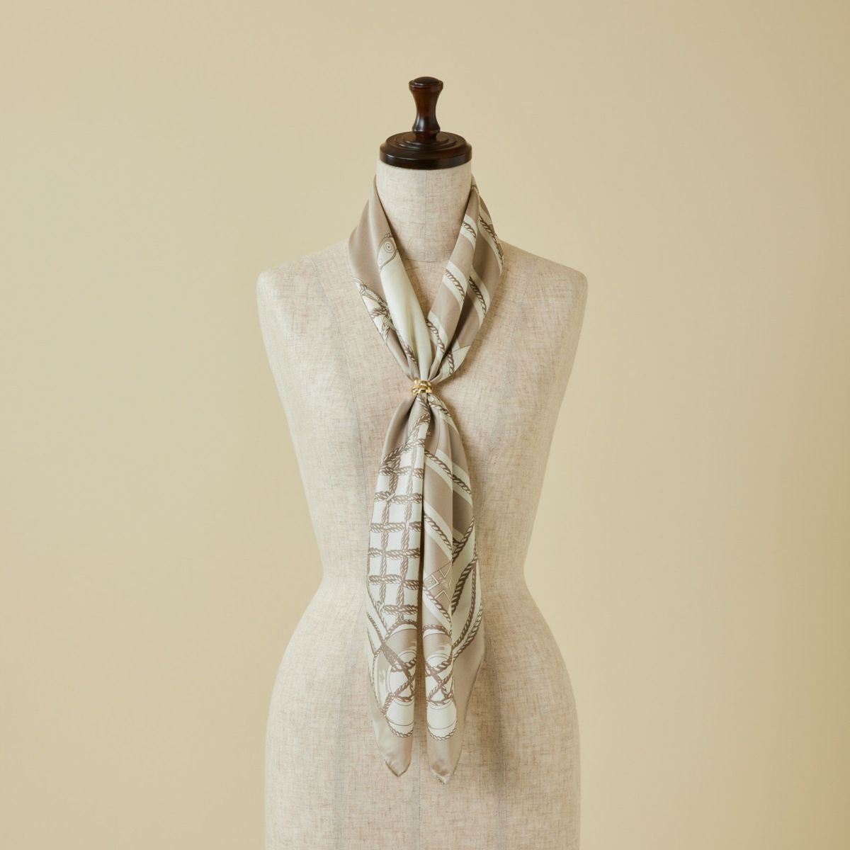 ロープマリンスカーフ＜グレージュ＞　シルク100%　日本製