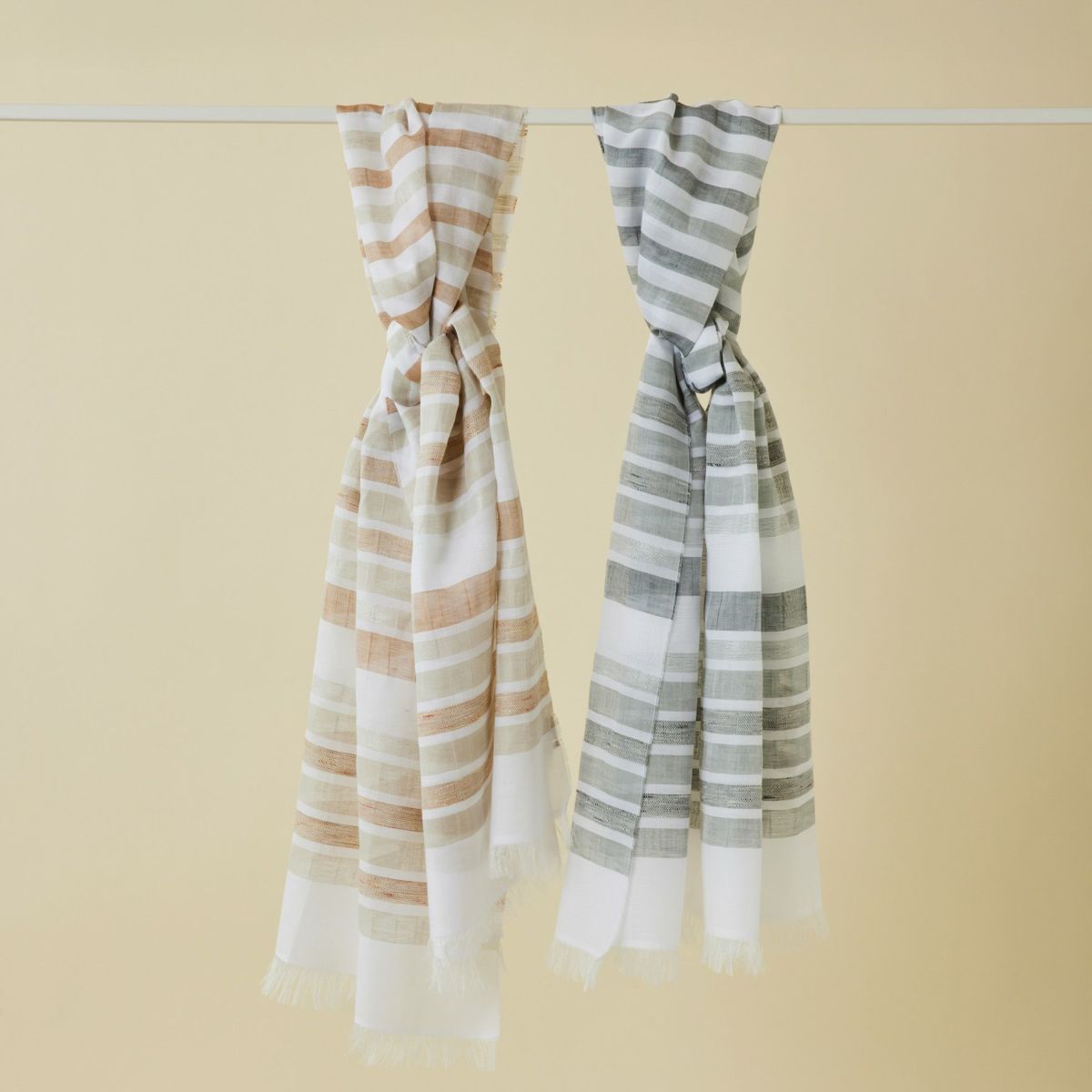  イタリア製 ランダムボーダーラメストール