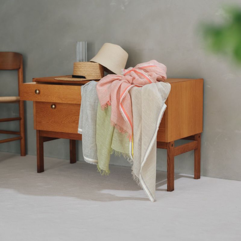 イタリア製 サイドラインリネンストール