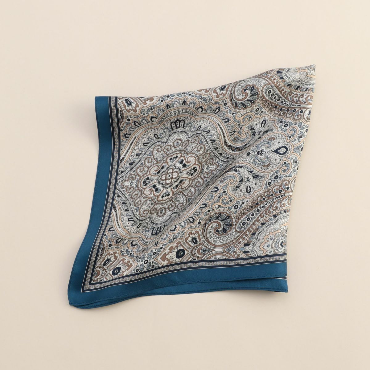 ペイズリースカーフ