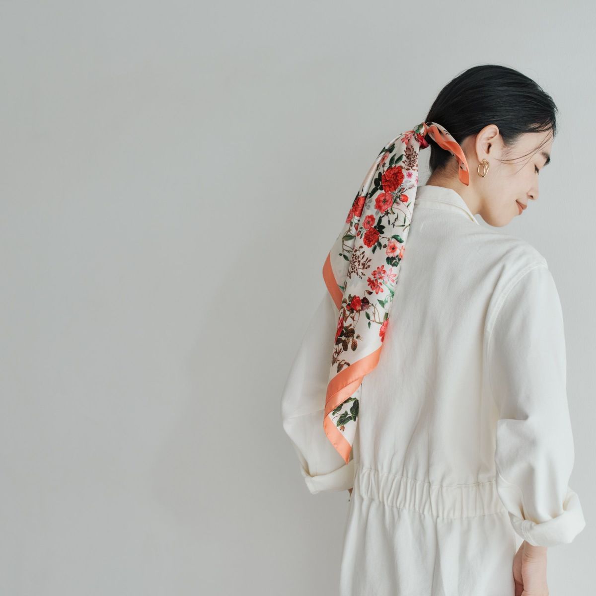 小花柄ウォッシャブルスカーフ＜オレンジ＞　イタリア製