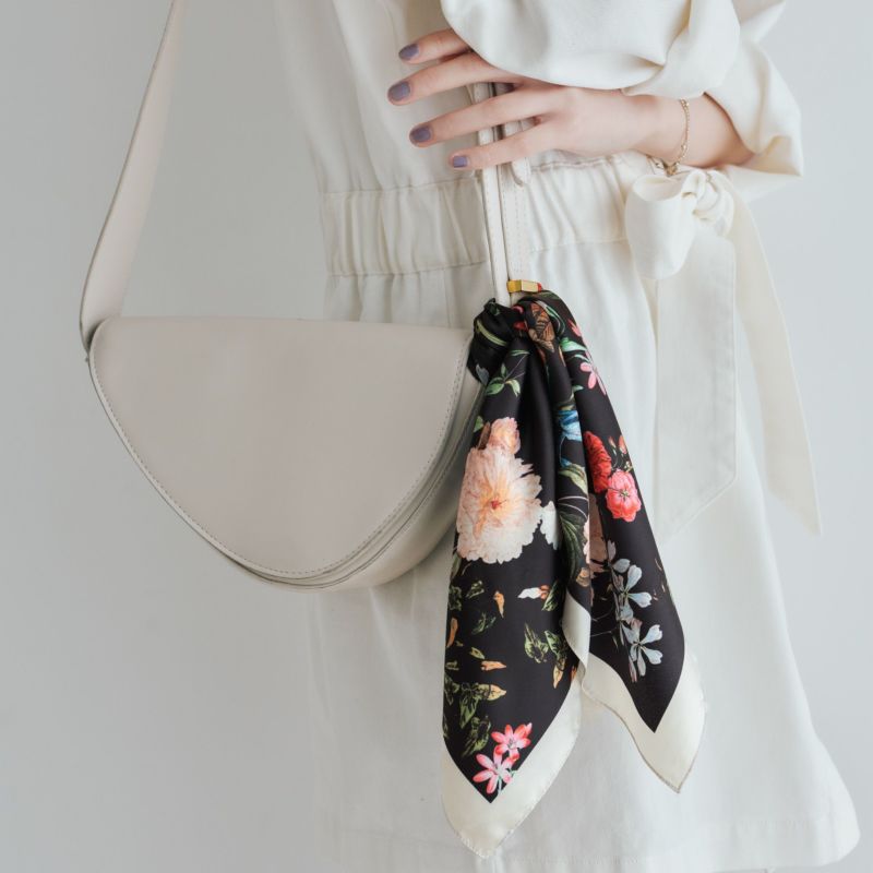  小花柄ウォッシャブルスカーフ＜オフホワイト＞　イタリア製