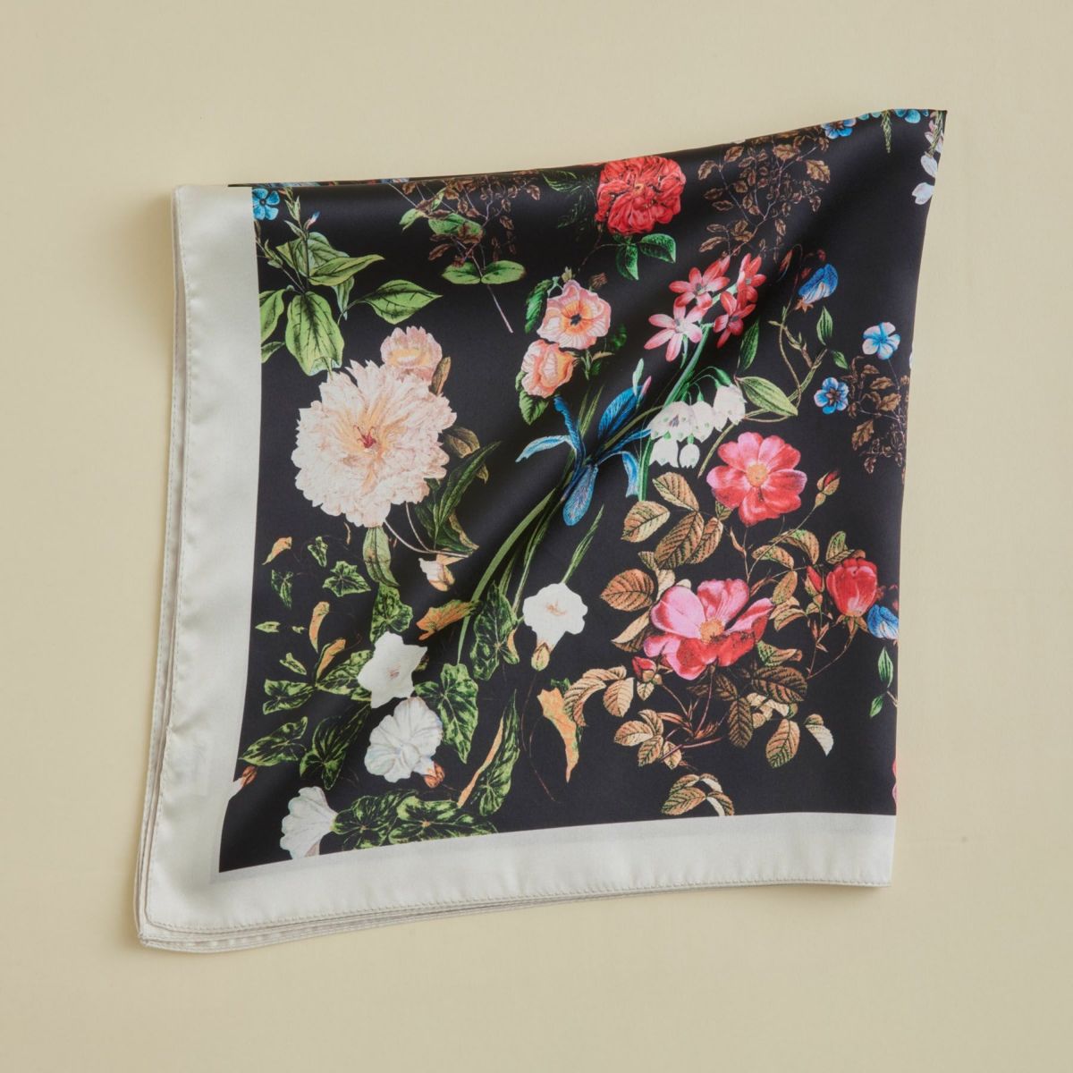  小花柄ウォッシャブルスカーフ＜オフホワイト＞　イタリア製