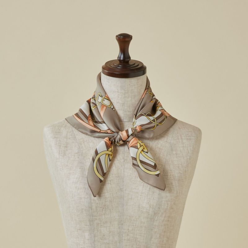 ベルト柄ウォッシャブルスカーフ＜ベージュ＞　イタリア製