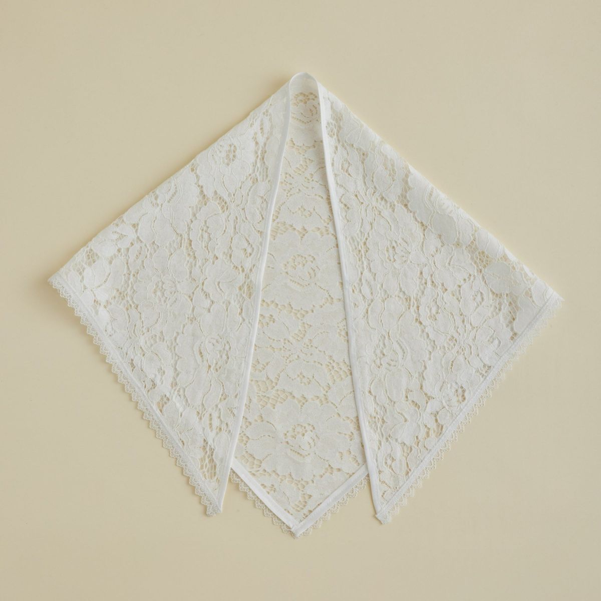  フラワーレース三角スカーフ