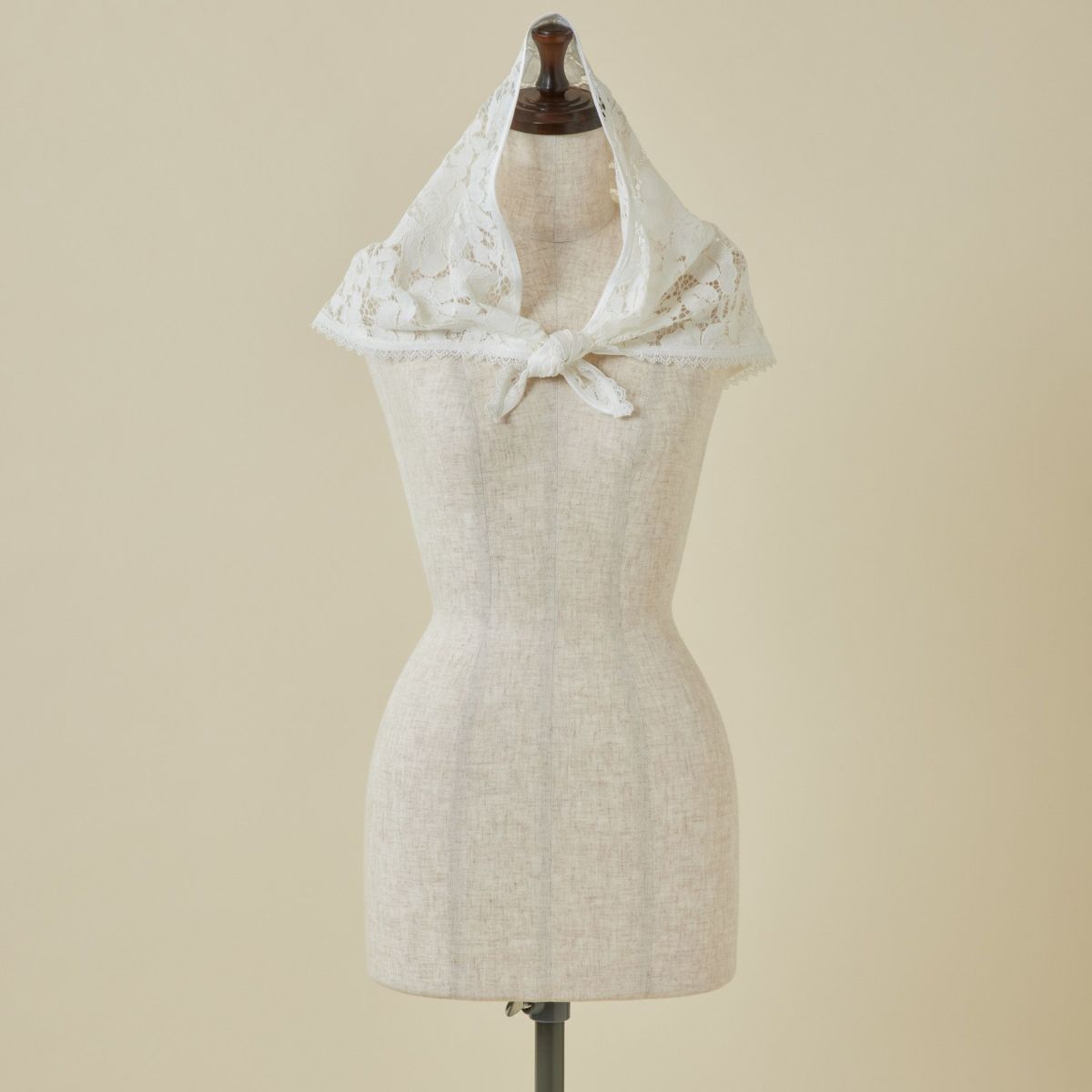  フラワーレース三角スカーフ