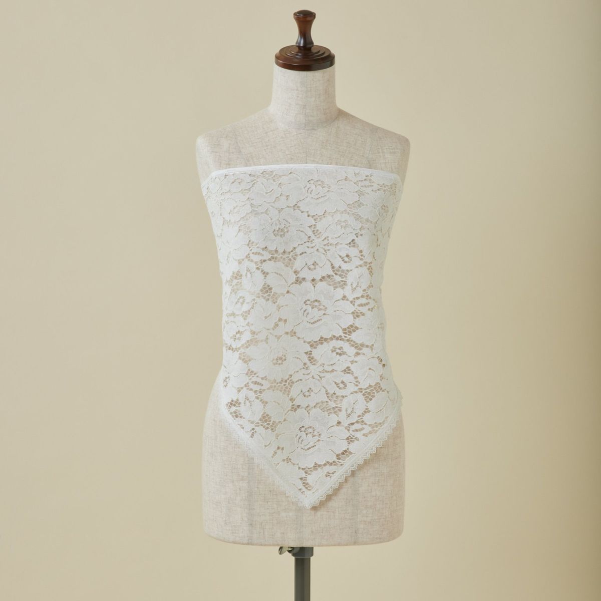  フラワーレース三角スカーフ