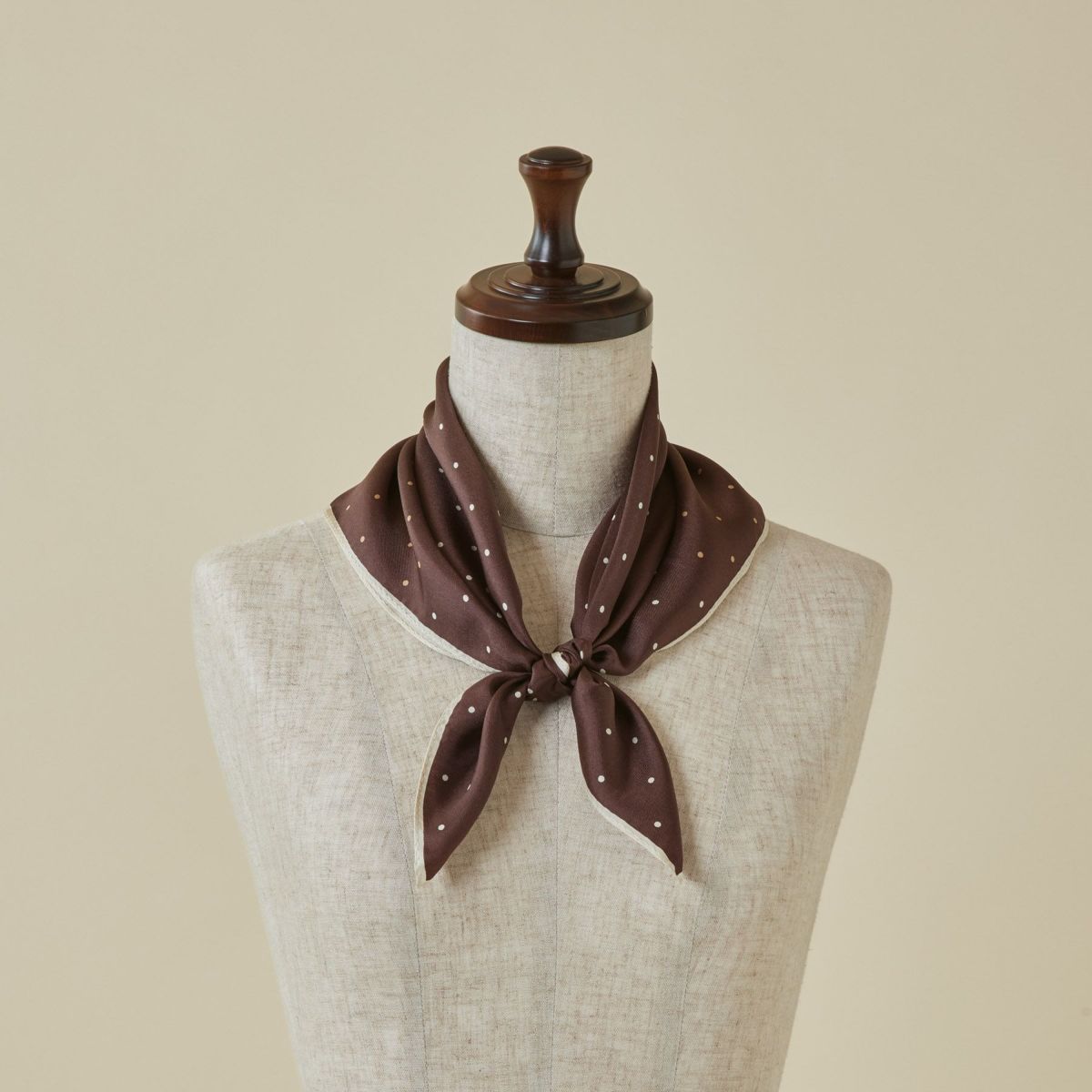 ピンドットスカーフ＜ブラウン＞　シルク100%　日本製
