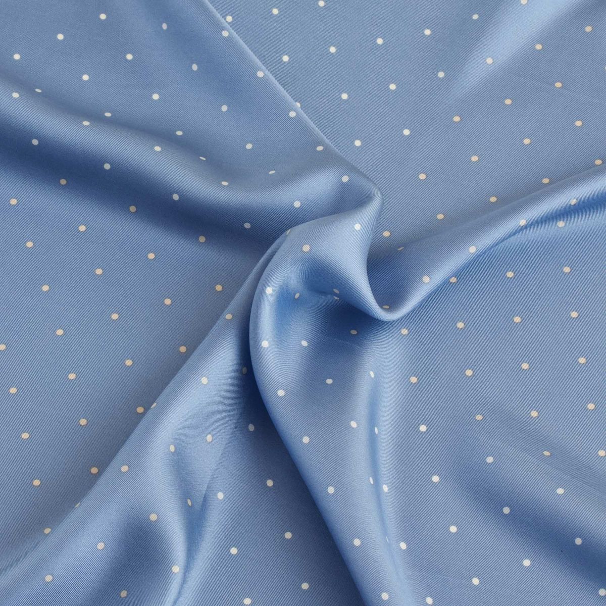 ピンドットスカーフ＜ブルー＞　シルク100%　日本製