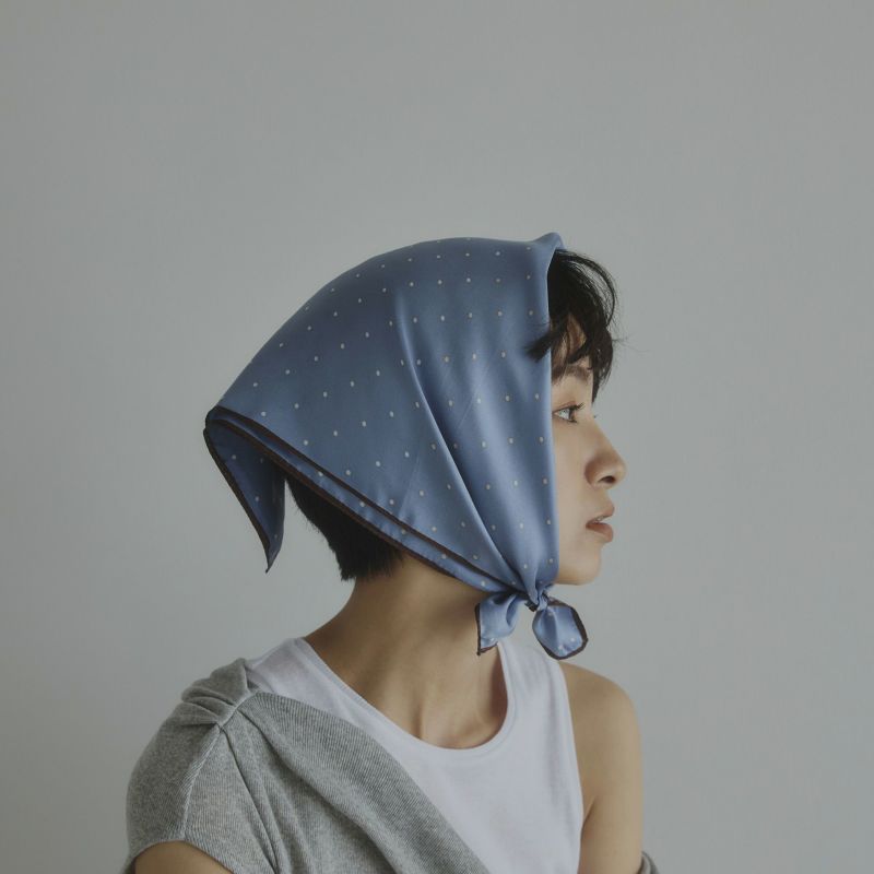 ピンドットスカーフ＜ブルー＞　シルク100%　日本製