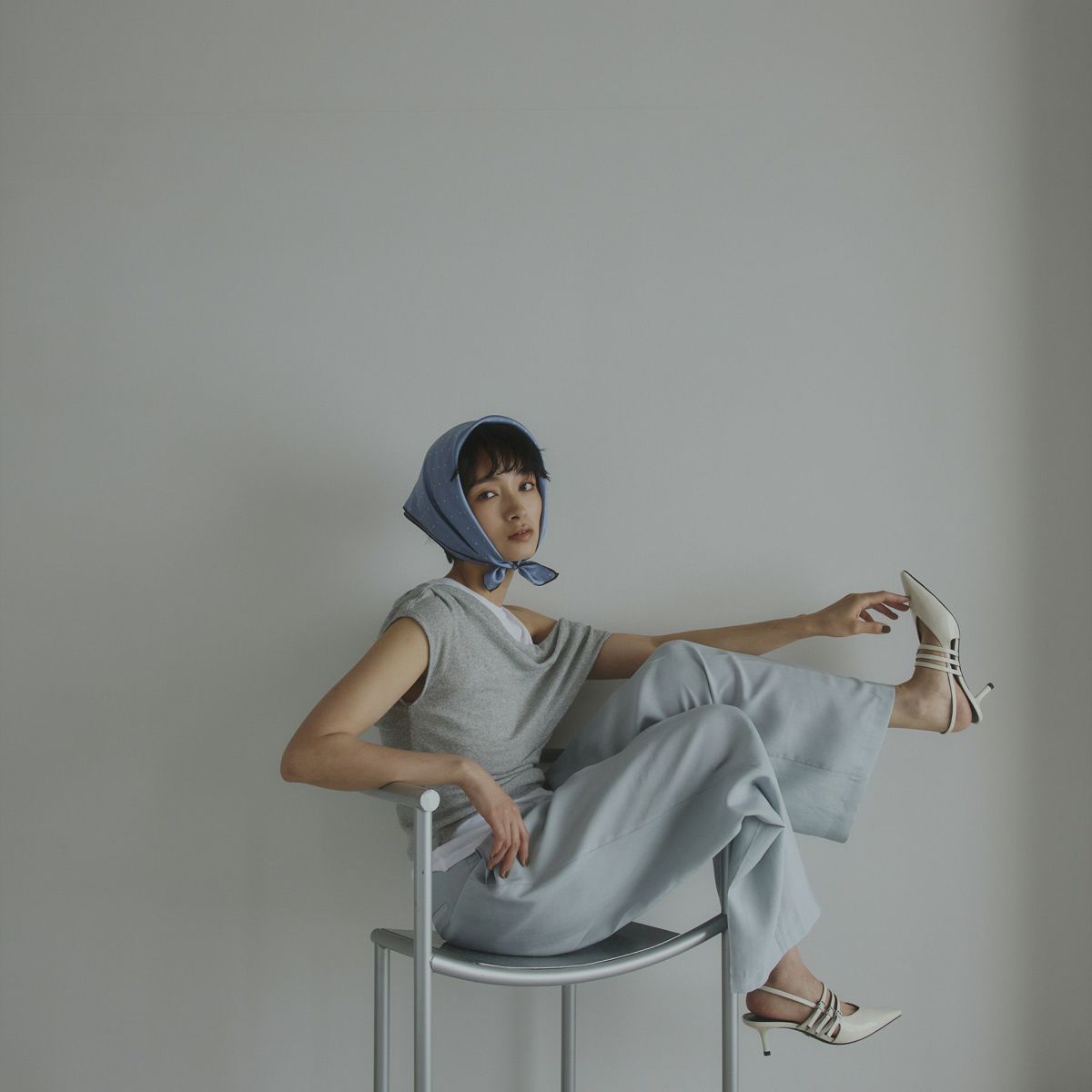 ピンドットスカーフ＜ブルー＞　シルク100%　日本製