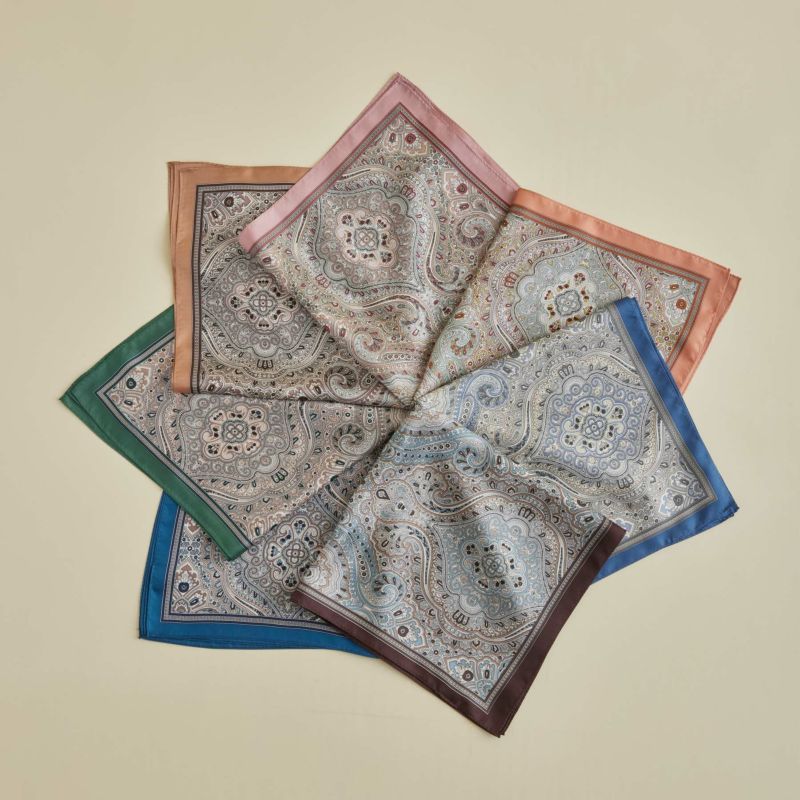  ペイズリースカーフ