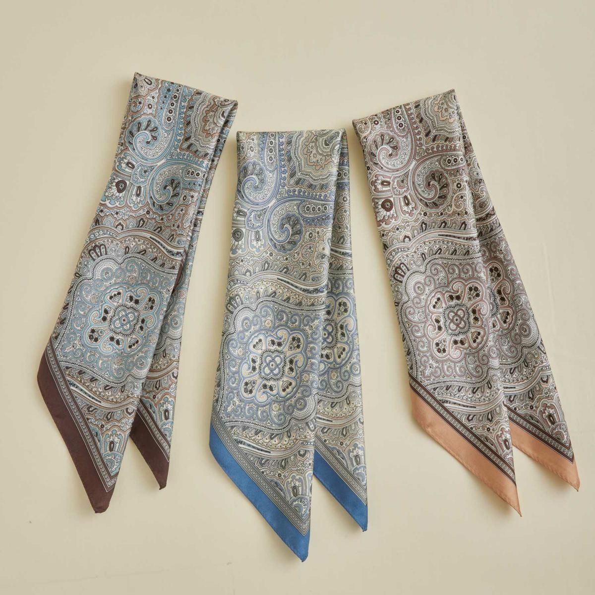  ペイズリースカーフ