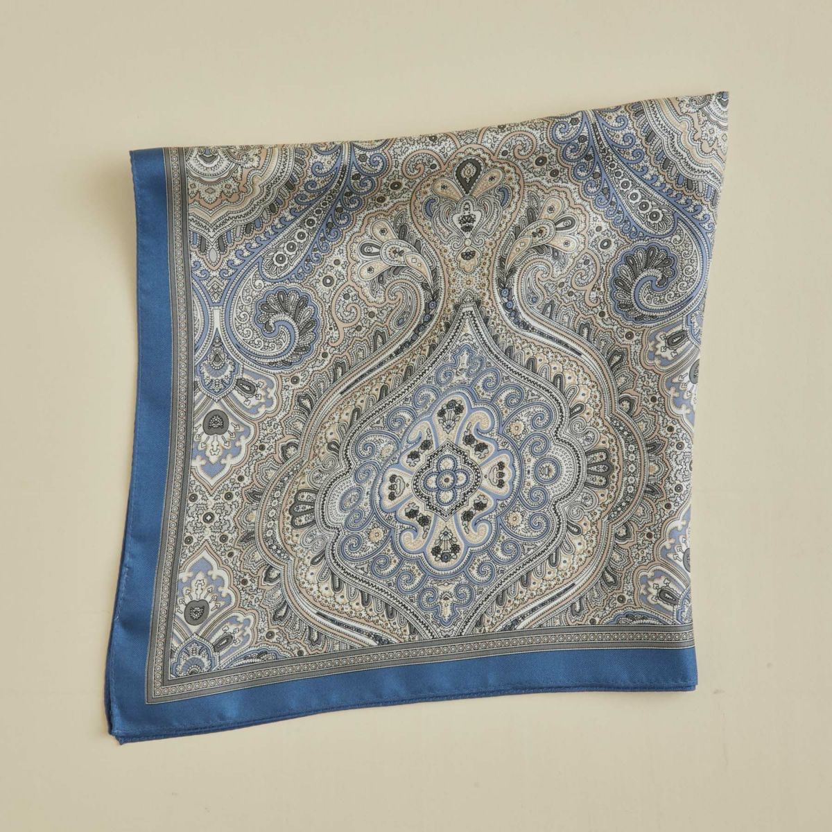 ペイズリースカーフ＜ブルー＞　シルク100%　日本製