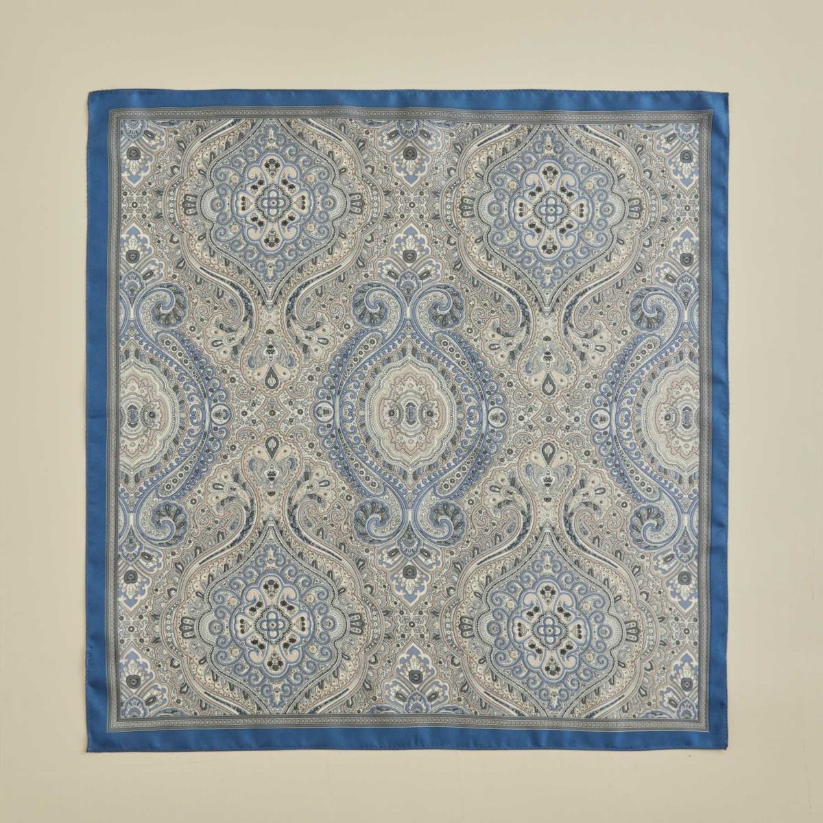 ペイズリースカーフ＜ブルー＞　シルク100%　日本製