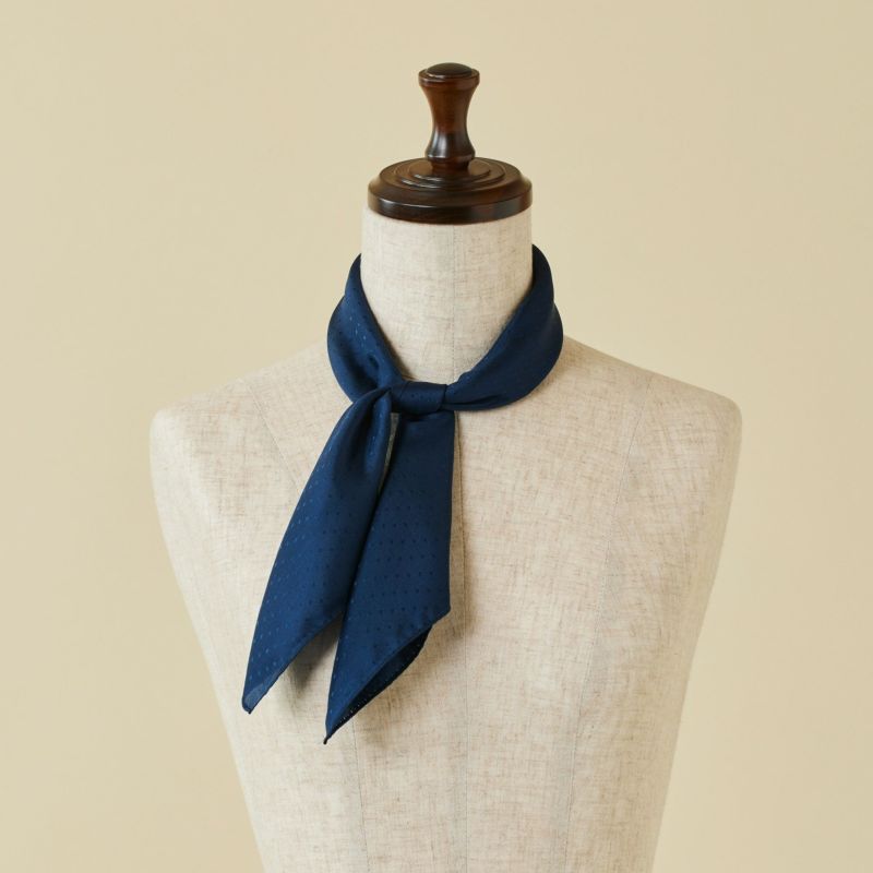 シルクジャカードドットスカーフ＜ネイビー＞　シルク100%　日本製