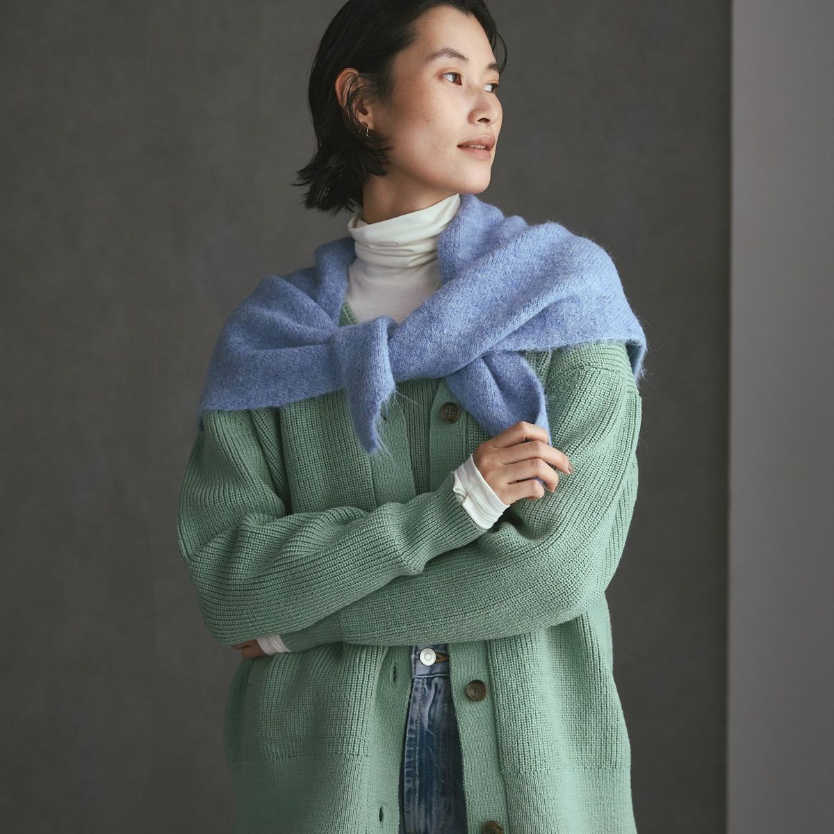 ウールブレンド三角ショール