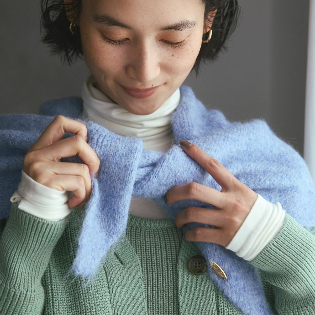 ウールブレンド三角ショール