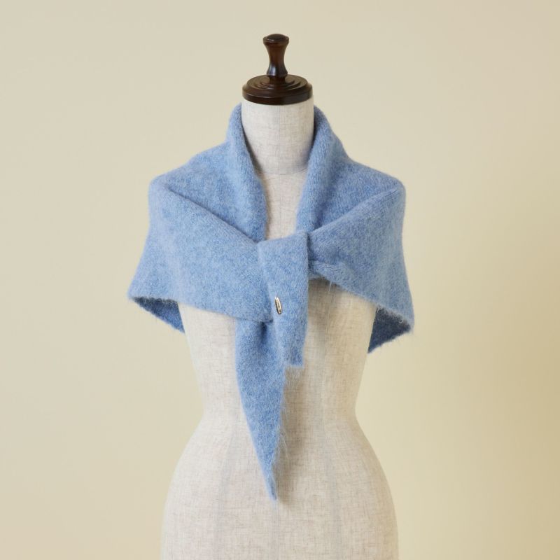 ウールブレンド三角ショール＜アイスブルー＞ | Maria Rouk（マリア