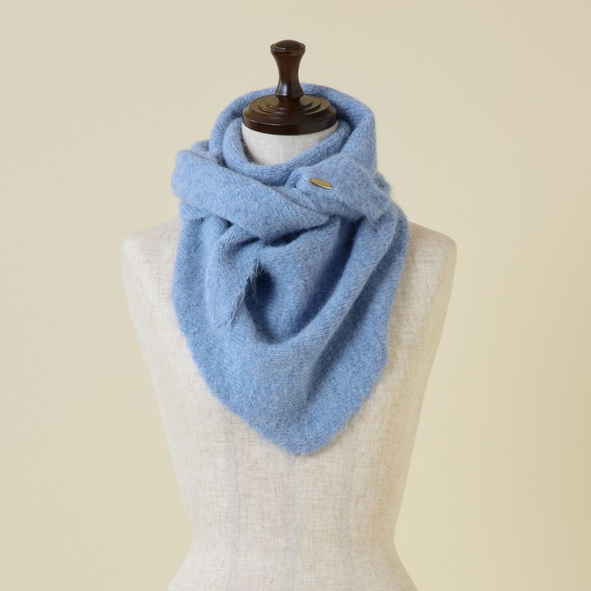 ウールブレンド三角ショール