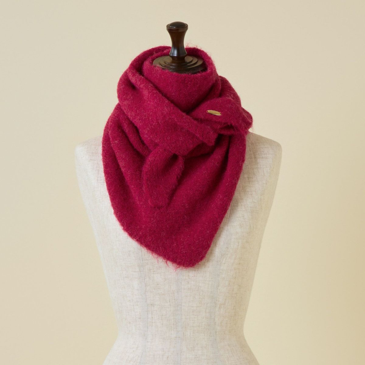 ウールブレンド三角ショール