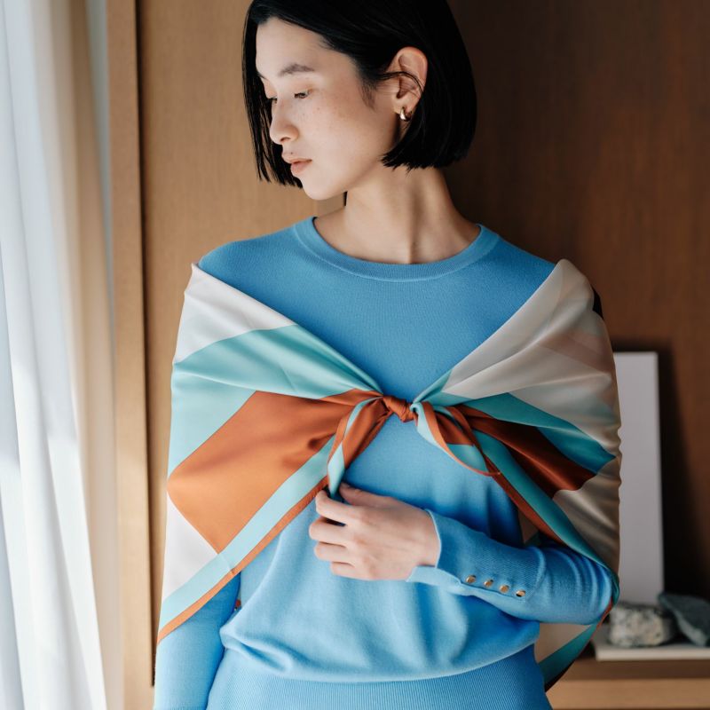 幾何柄スカーフ＜オレンジ＞　シルク100%　日本製