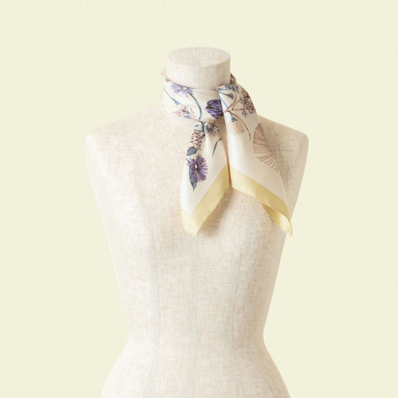 ボタニカルスカーフ