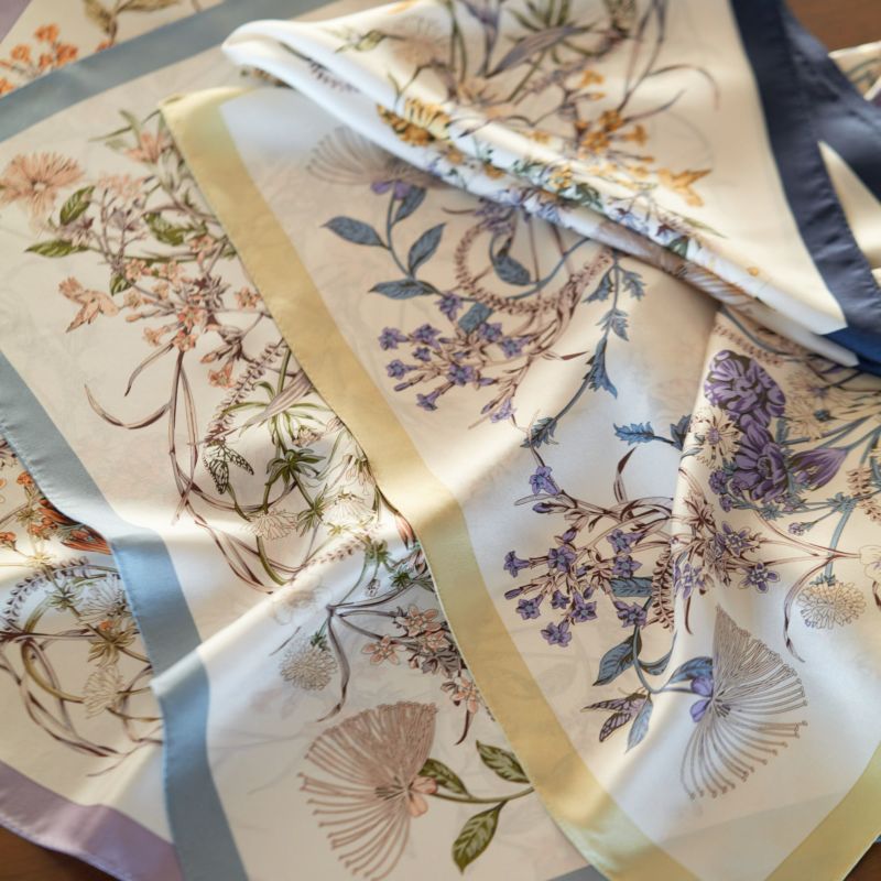 ボタニカルスカーフ