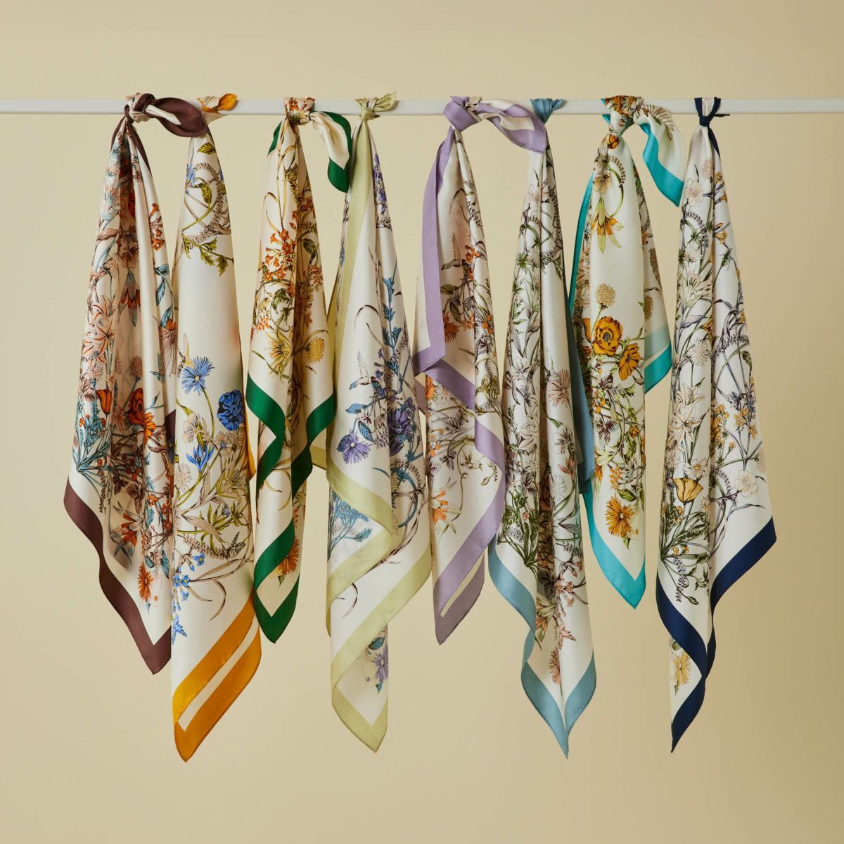 ボタニカルスカーフ